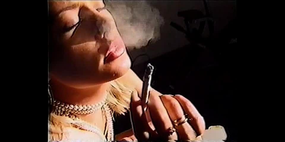 Jana Irrova’s Naked Sun Smoke Bob’s Videos
