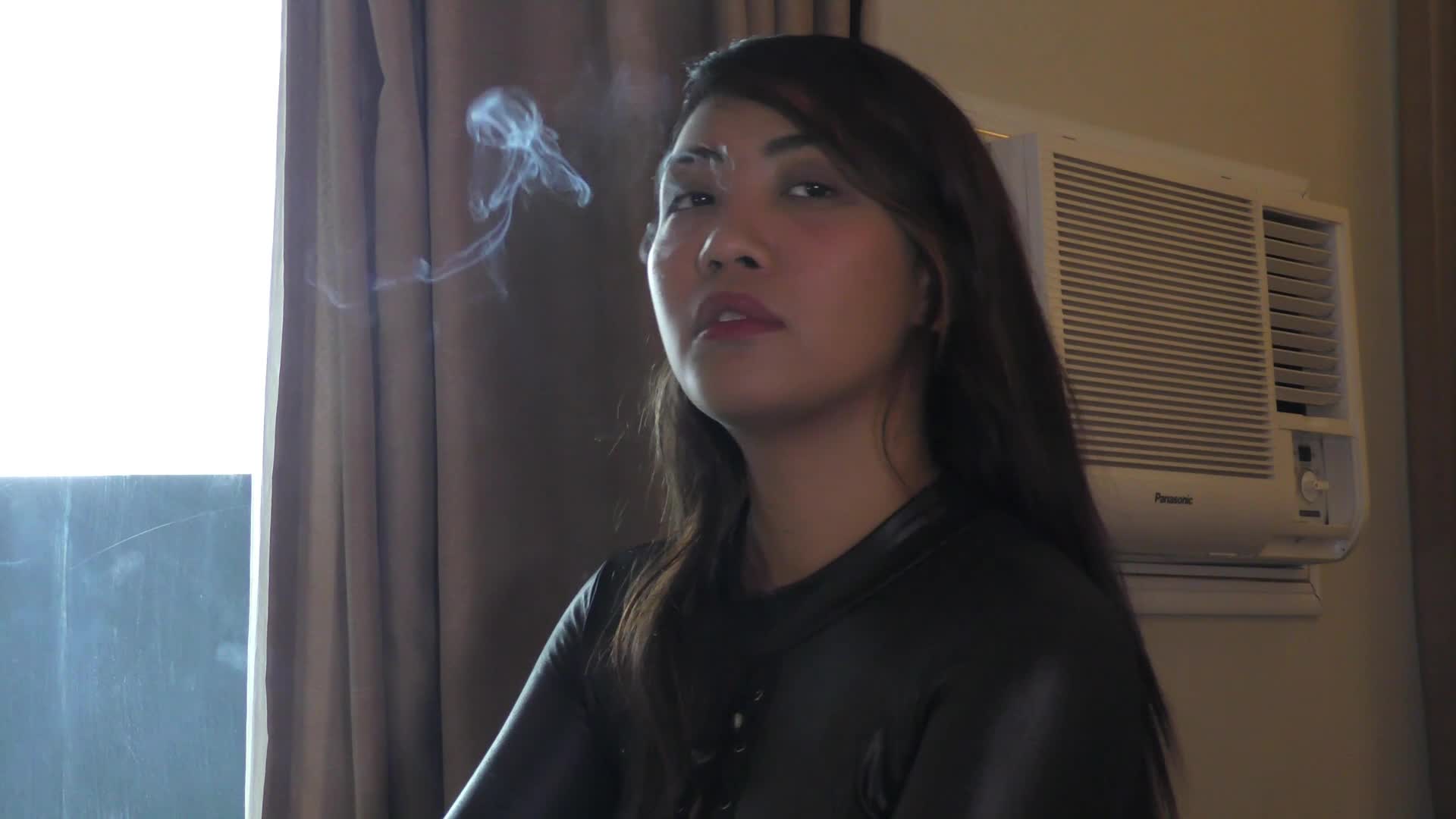 Bri leather smoking Asian Elegance