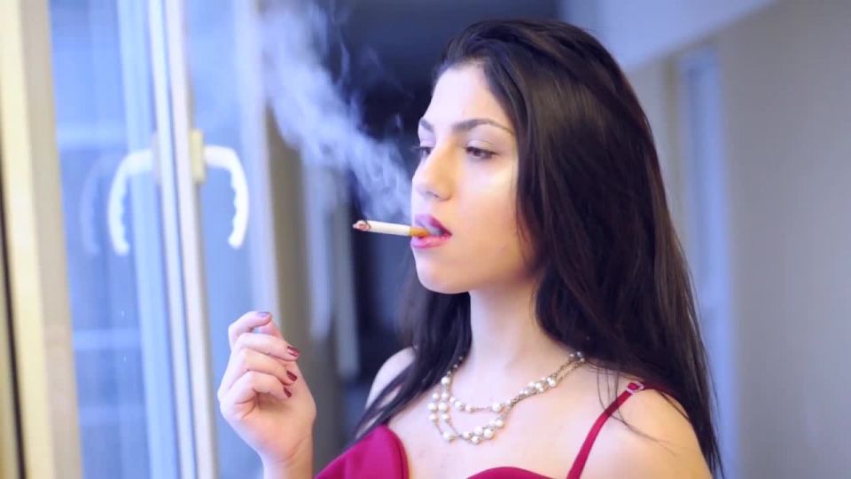 Denica College Girl Smoking Model House #928