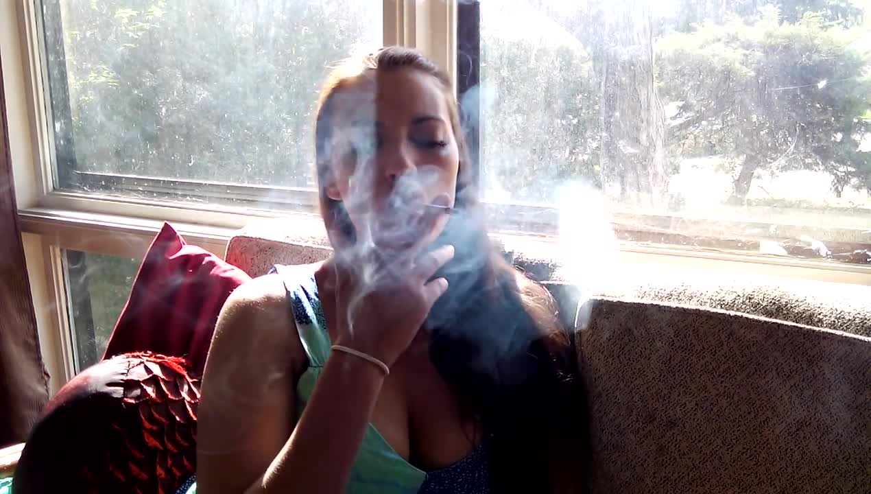 Jen Floyd Virginia slims