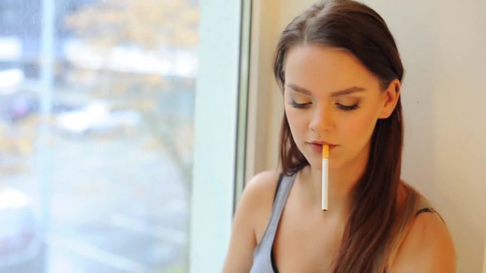 Eve Smoking Model House #918