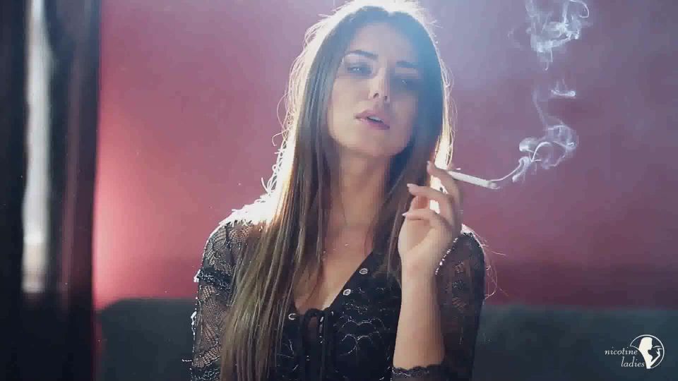Sasha gorgeous smoker Nicotine Ladies