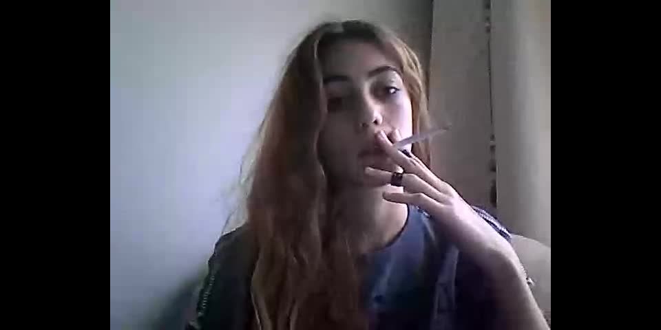 Sadiyeavci smoking