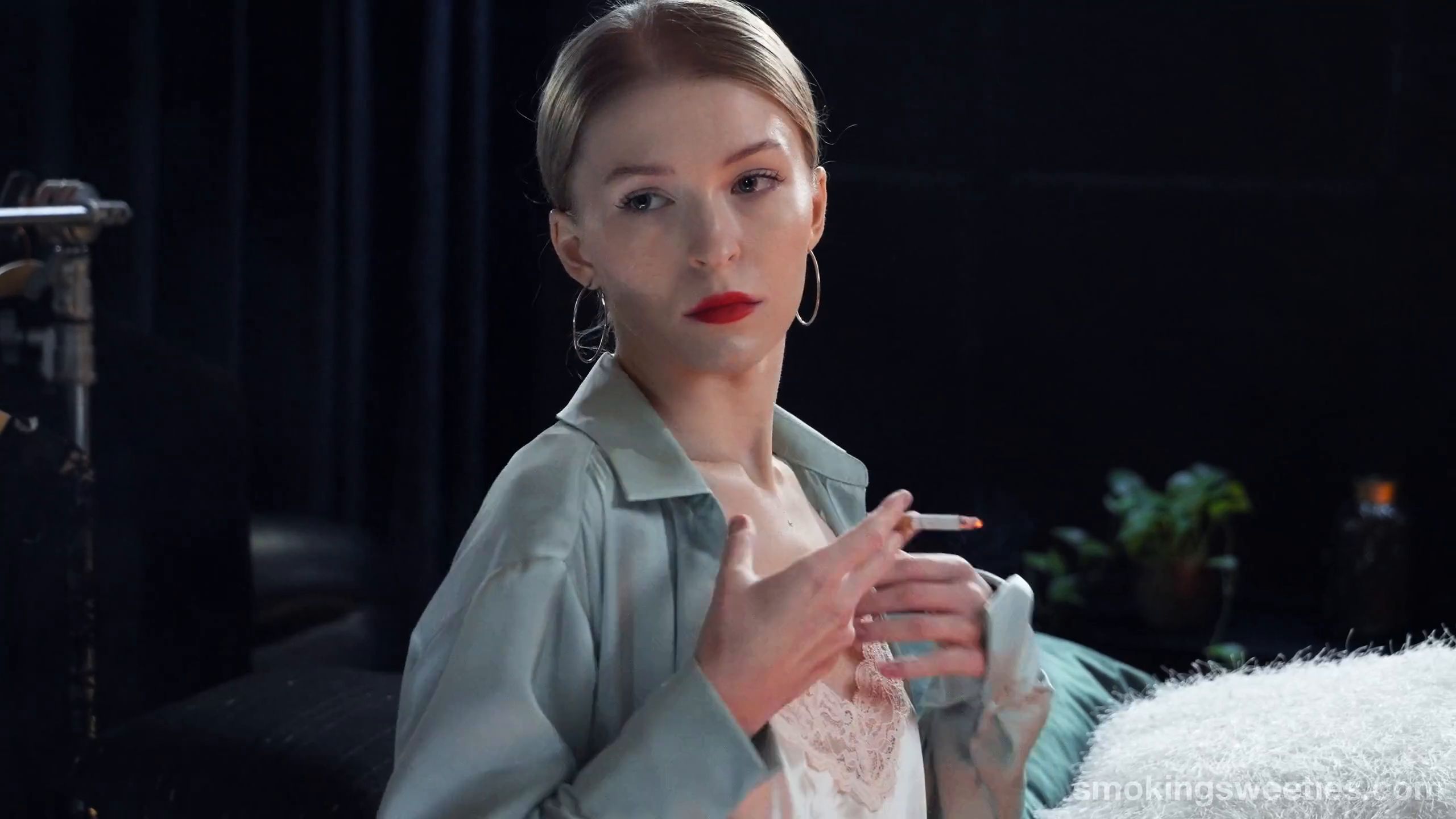 Iana Smoke rings Summers of 2023–2025