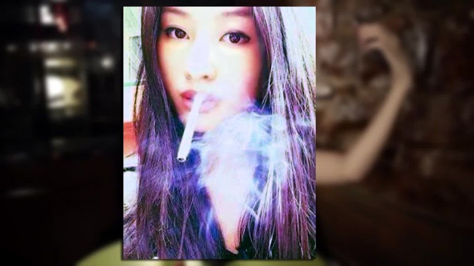 Smoking Across The World SW-031